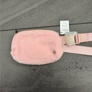 Lululemon Everywhere Belt Bag Pink Sherpa 1L